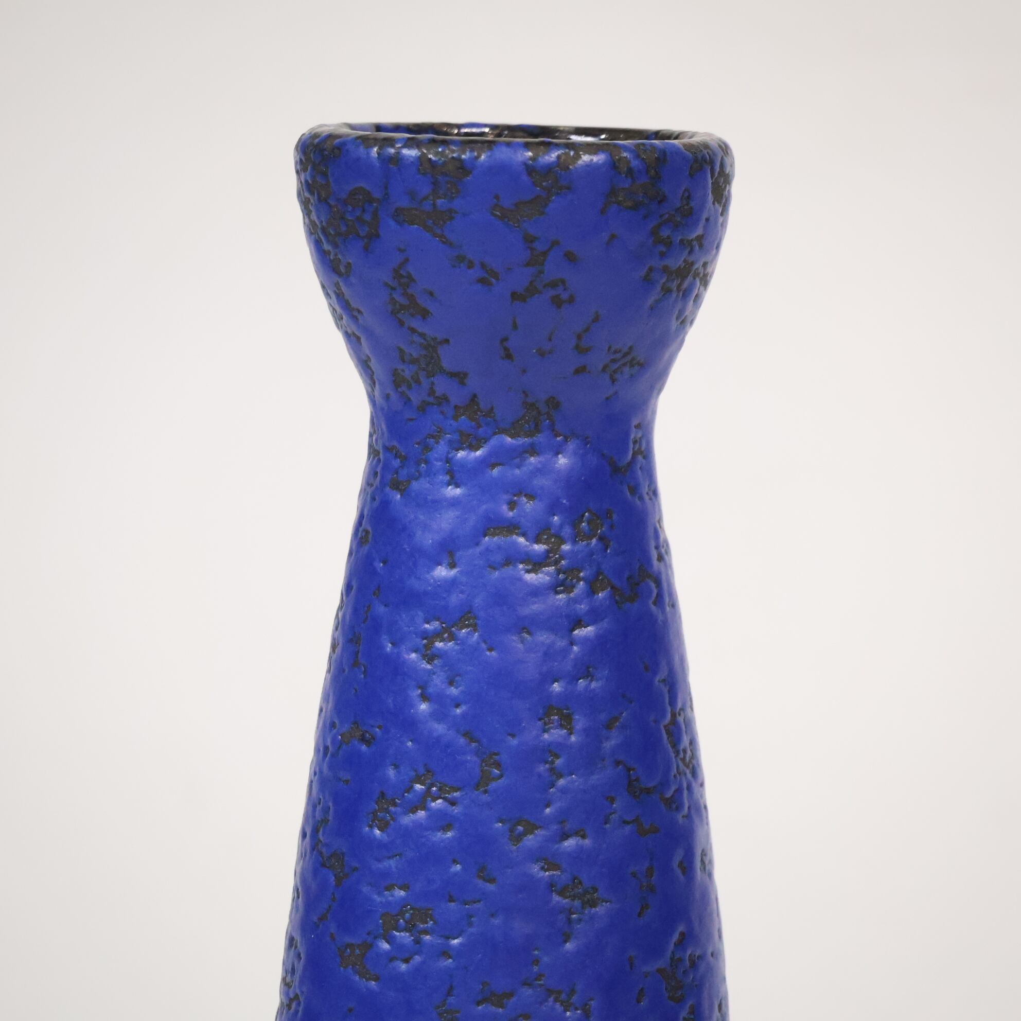 Scheurich-- 22.3cm | Fat Lava & German Art Pottery