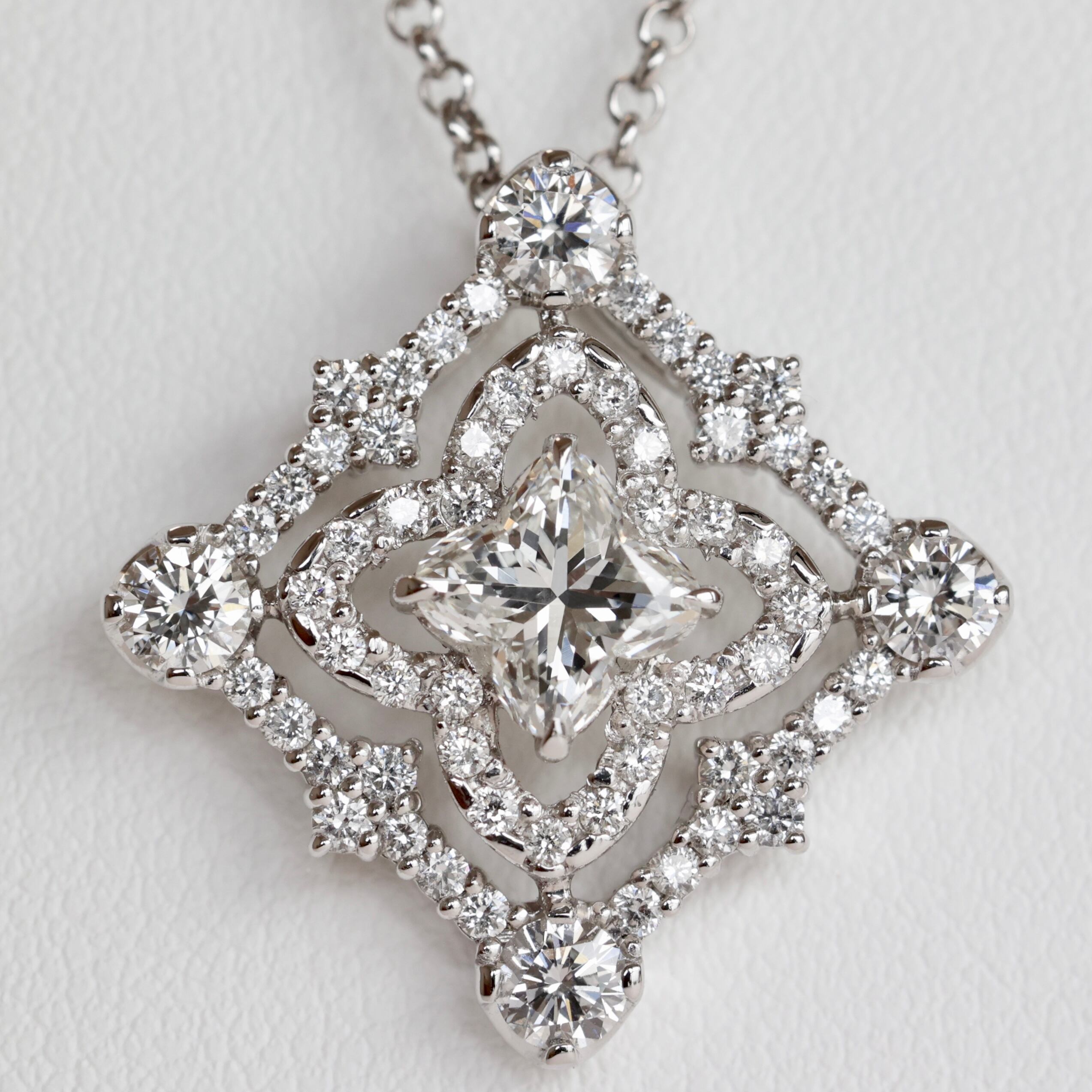 Pt900 リリーカット ダイヤモンド 1.017ct 1.11ct ネックレス G VS1  