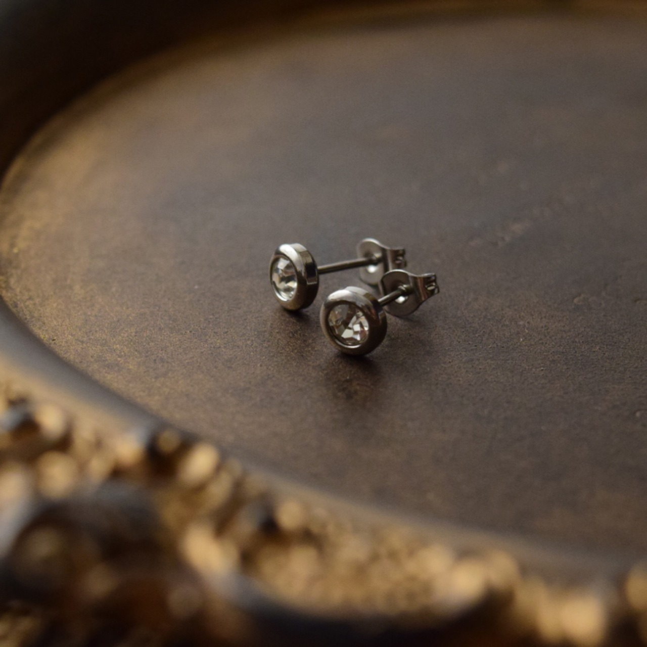 ストーンステンレスラウンドピアスSV