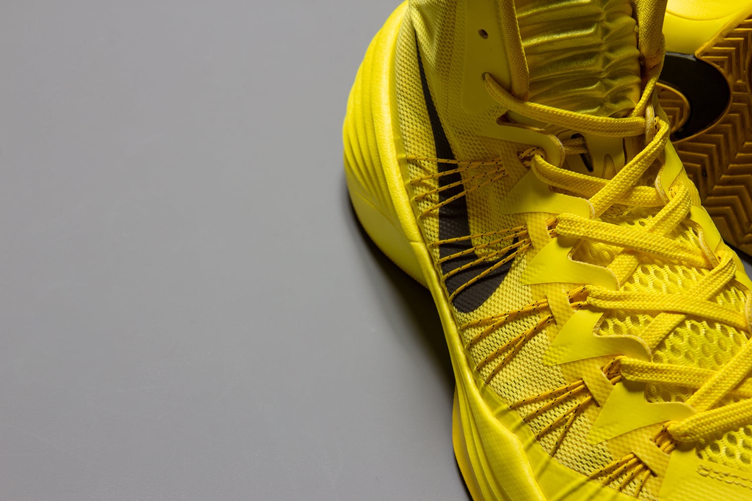 海外限定 NIKE HYPERDUNK 2013 KYRIE 27㎝ カイリー NIKE HYPERDUNK 2013 スニーカー ナイキ HyperDunk レッド 27.5 海外