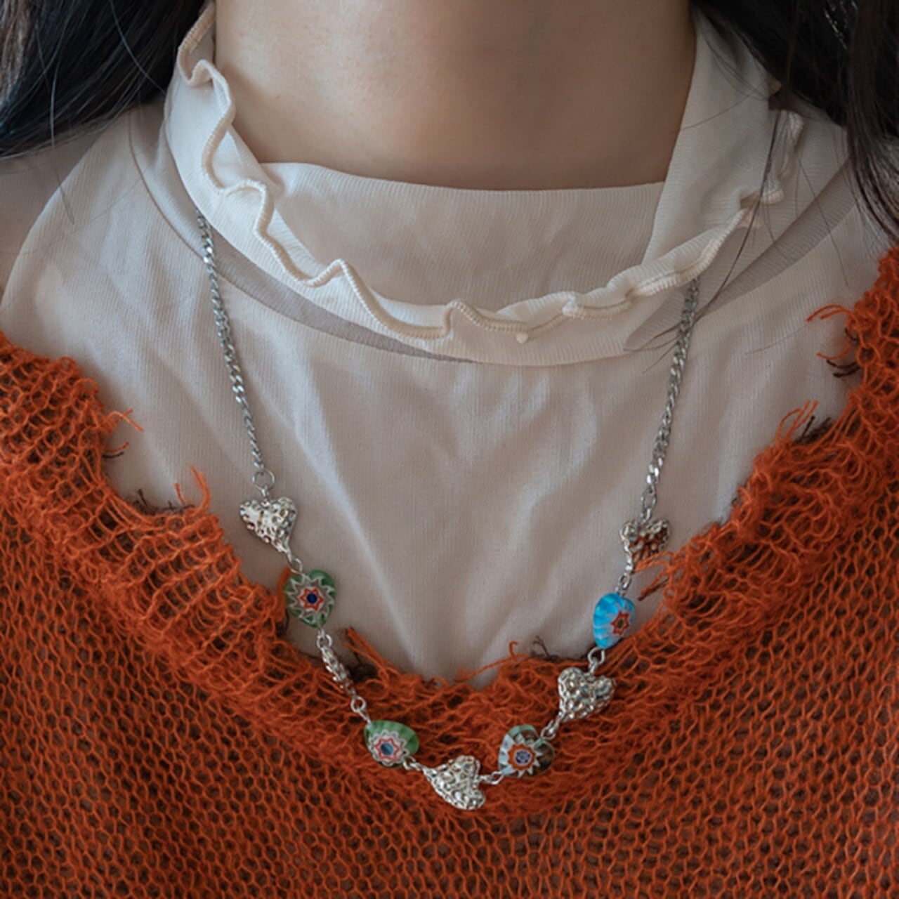 Bense小さな花色の釉薬の愛ネックレス