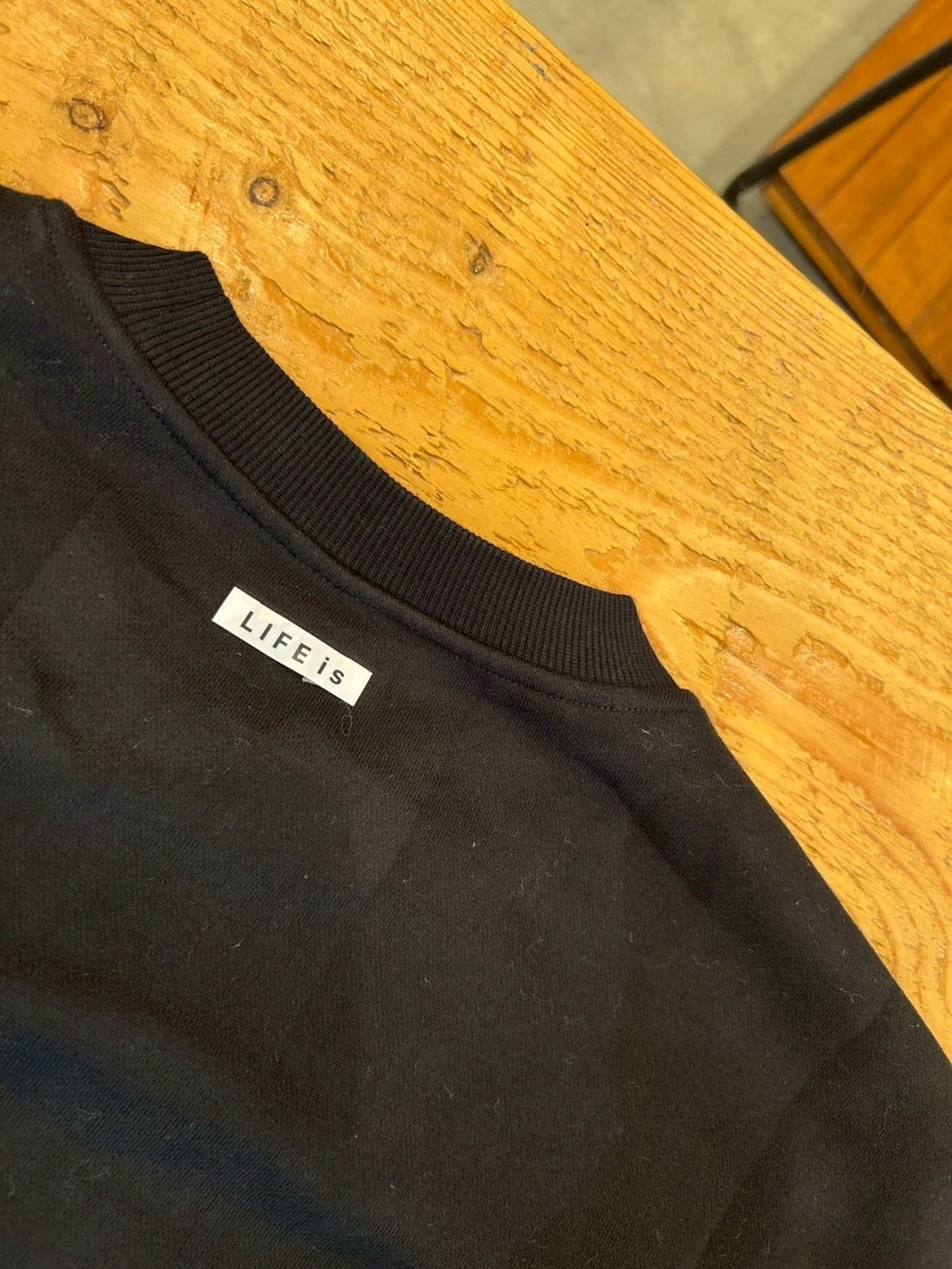 8th anniversary LIFE with aloha トレーナー (単品)￥12,000(￥13,200)