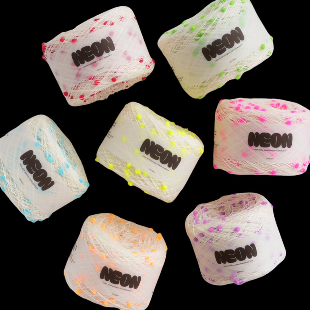POMPOM NEON | 2323yarn