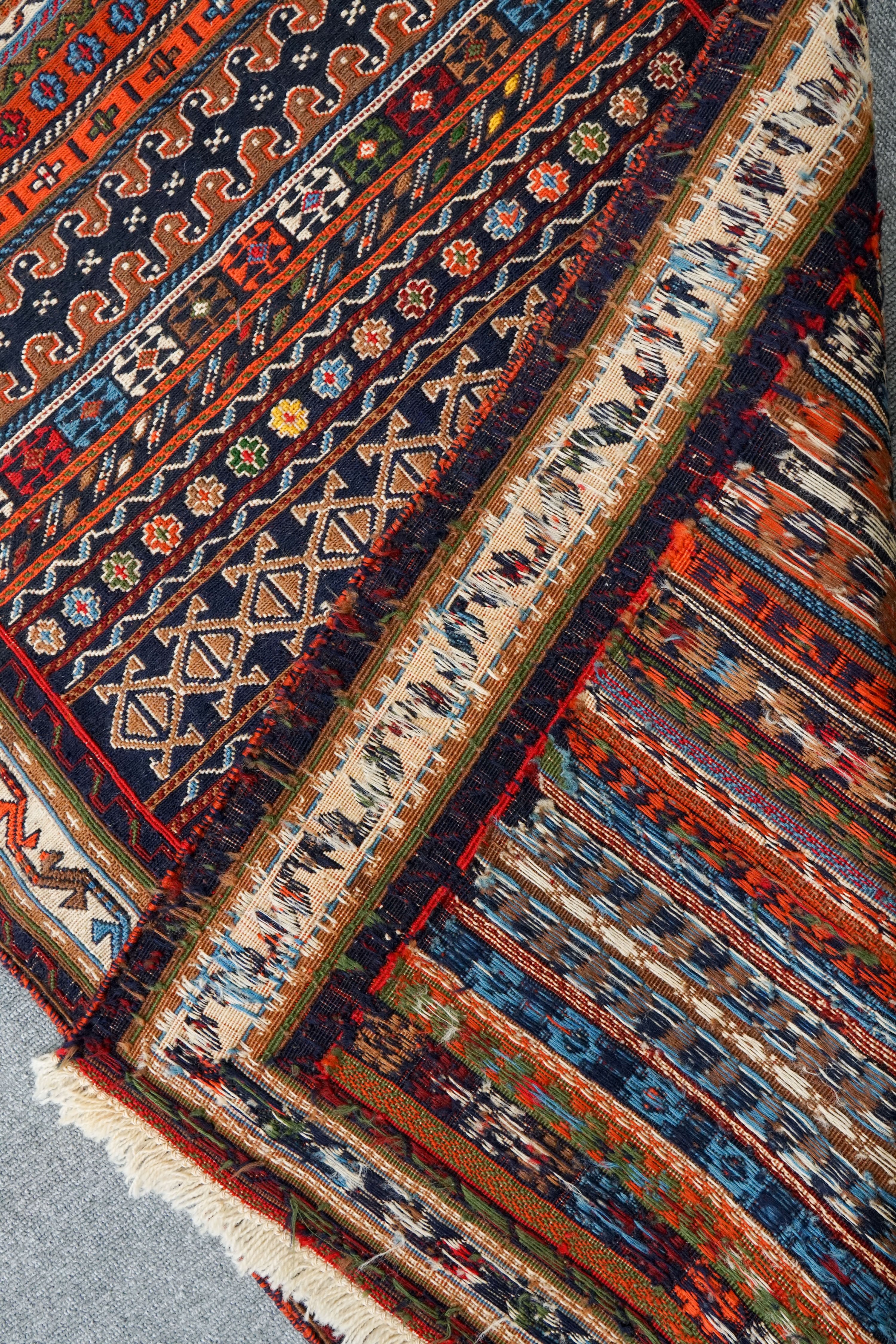 ペルシャ手織りキリム size:133×72cm 手織り絨毯 【公式通販】