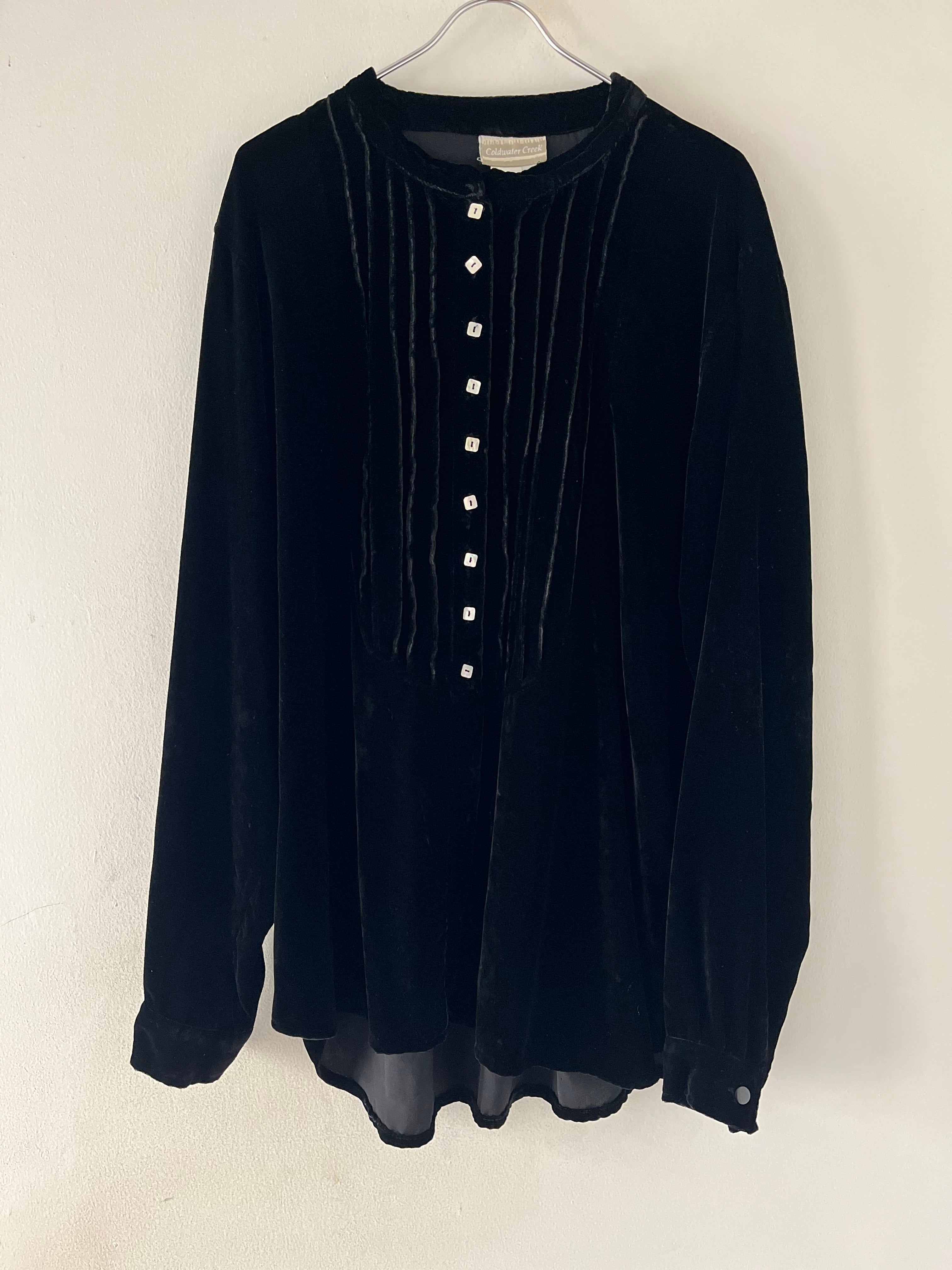 ロマンチックなトップス