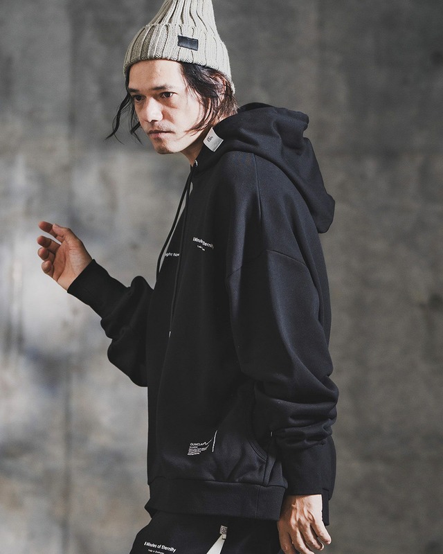 【GLIMCLAP】ポイントグラフィック スウェットフーディー　(192-057-gla-cf)