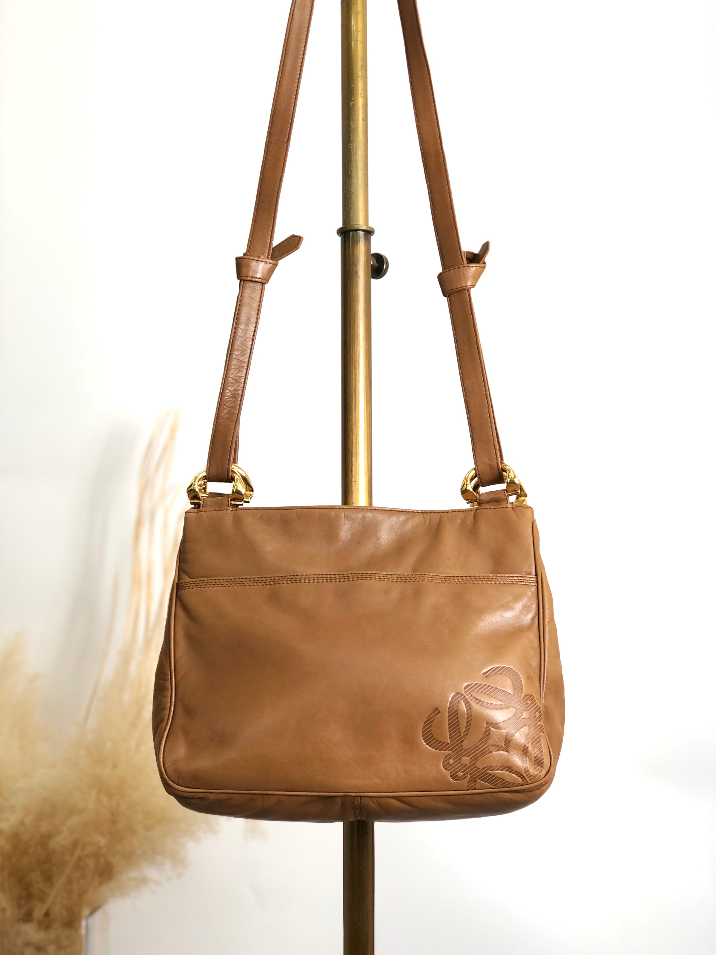 LOEWE ロエベ ショルダーバッグ ブラウン アナグラム ナッパレザー