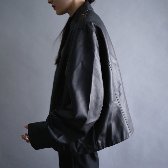 box silhouette slash zip fake leather riders jacket