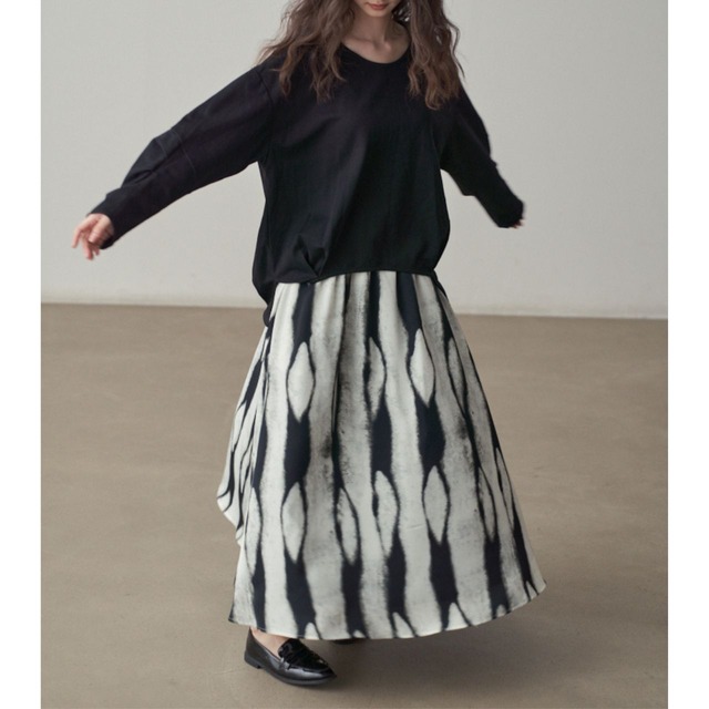 Tie-dyed long skirt C0396