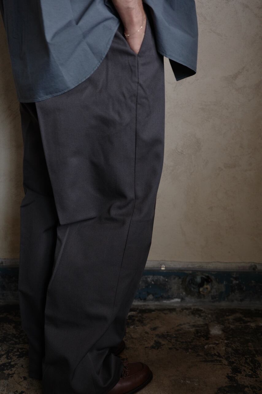 ENDS and MEANS / Wool Easy Trad Trousers | iremono