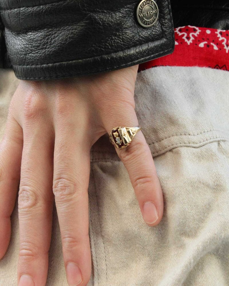 Vintage College Ring [JOSTEN 10kt Gold × Red Stone Wolf Motif