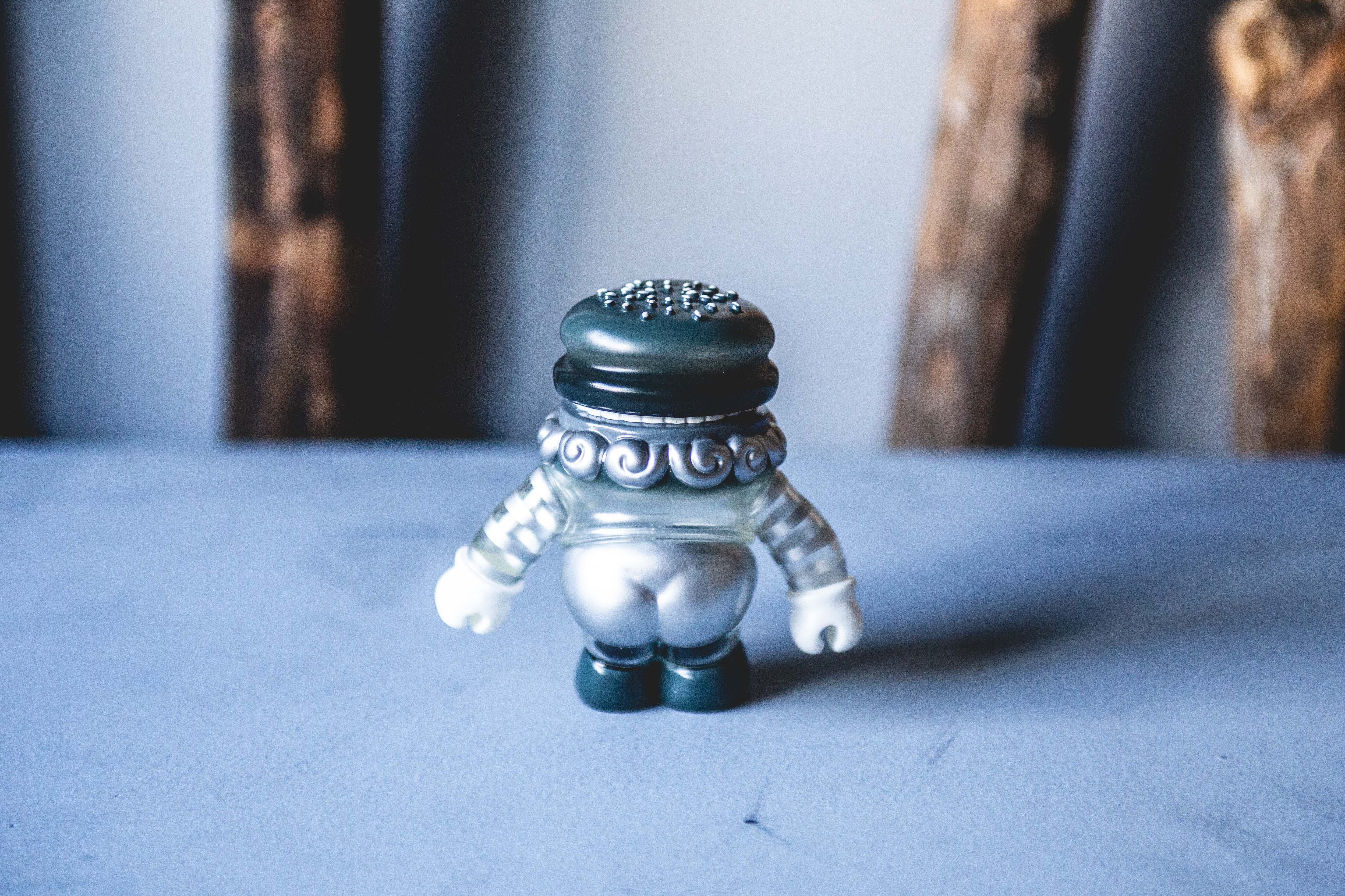 BURGERMAN 青坊主 別注カラーリング 【Red】バーガーマン ソフビ BURGERMAN 青坊主 別注【5周年企画 スケルトンシルバー 15体限定