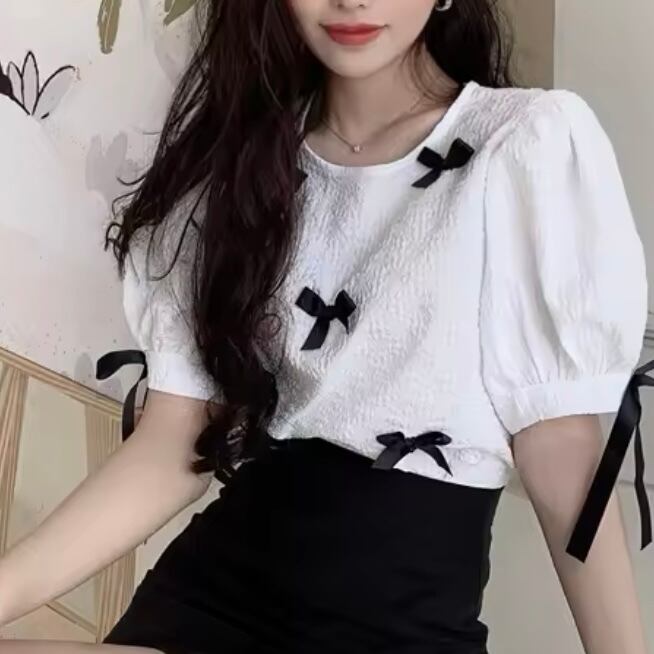 パフスリーブリボントップス