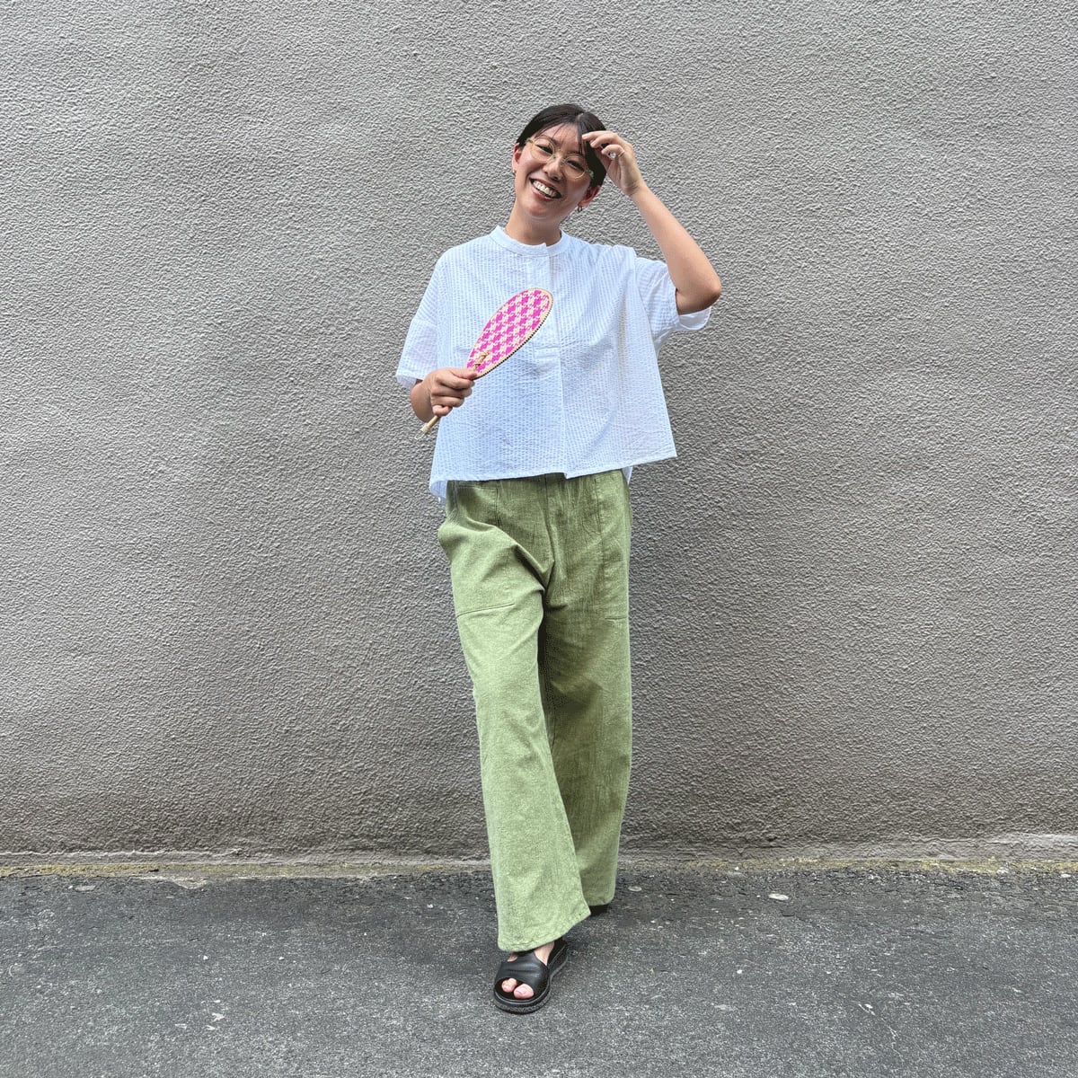 ストレートパンツ　綿麻キャンバス