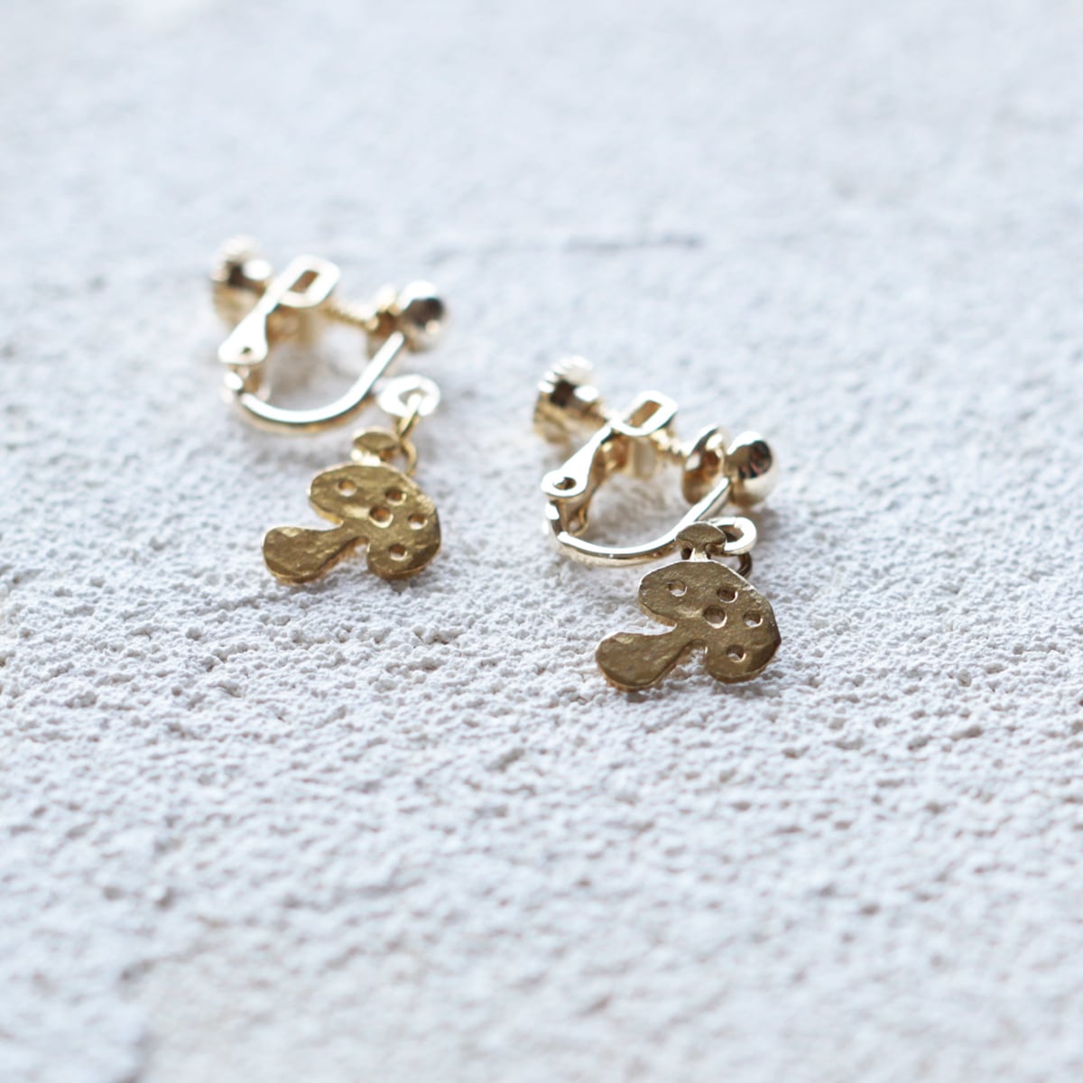 ちっちゃい おやこきのこ｜ピアス｜イヤリング｜P473 | thuthu