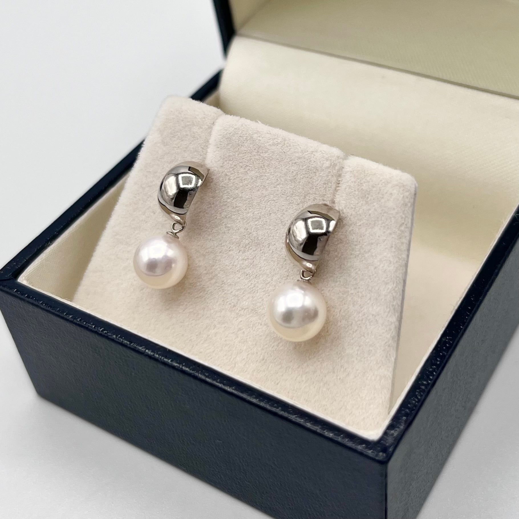 PT900 アコヤ真珠ピアス 7.0mm | OISE JEWELRY オンラインショップ PT900 アコヤ真珠ピアス 7.0mm | OISE JEWELRY オンラインショップ