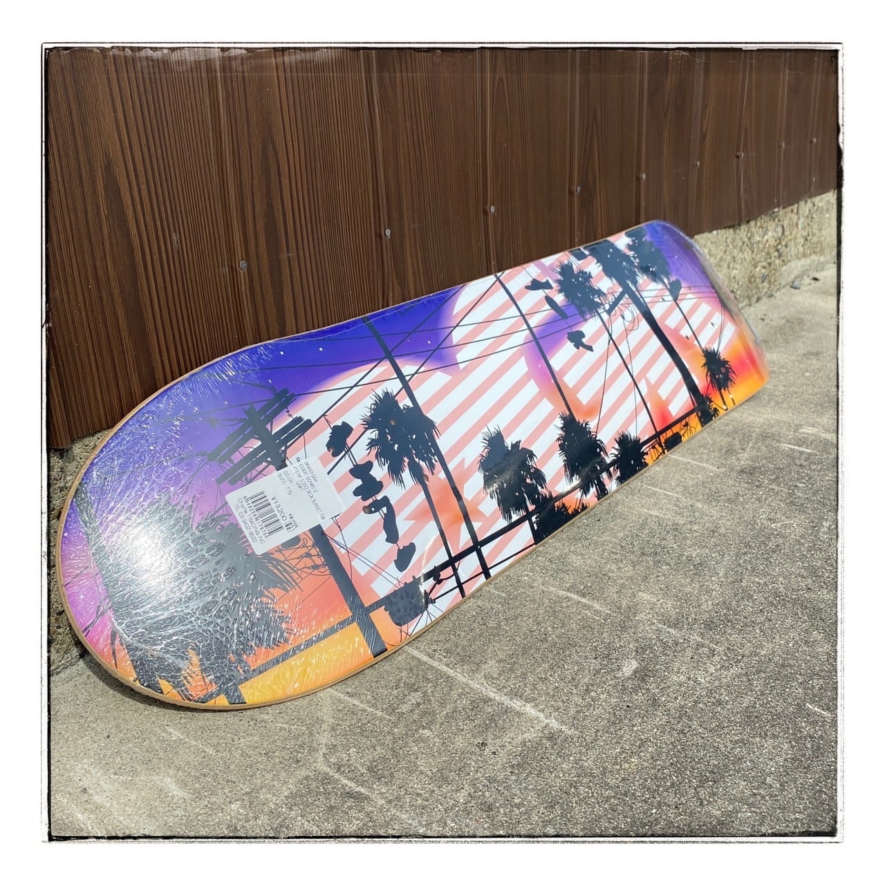 2【DGK 】8×31.85ブルースリーPARDAISE 完成品　スケートボード 2【DGK 】8×31.85ブルースリーPARDAISE 完成品 スケートボード