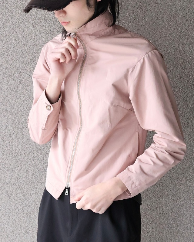 【PRADA】short length zip-up blouson