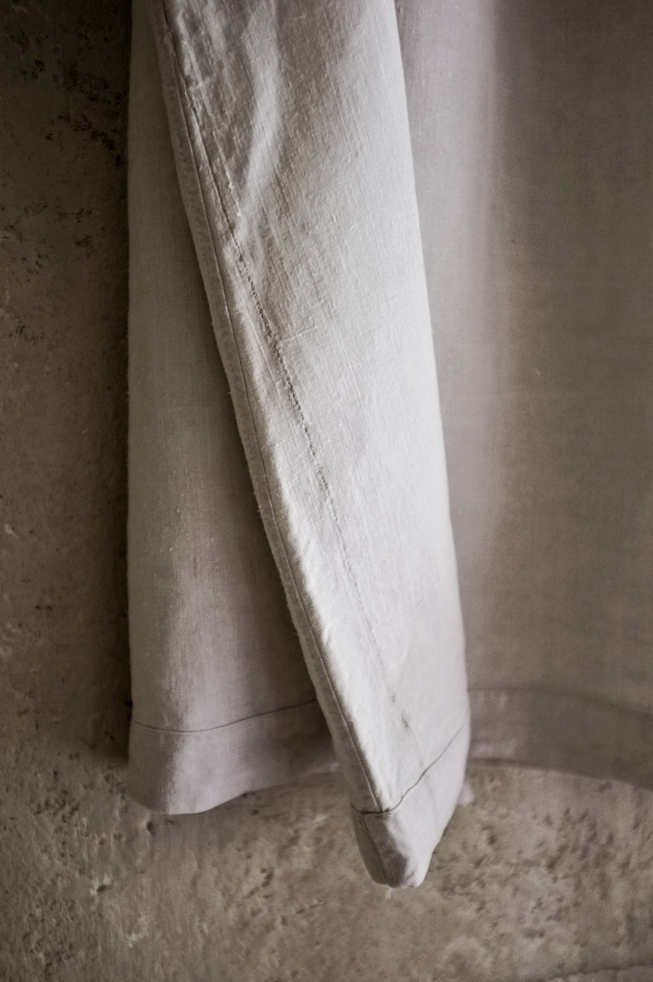 フランス 1900s リネン 小さなレースとピンタックとギャザーワンピースb アンティーク