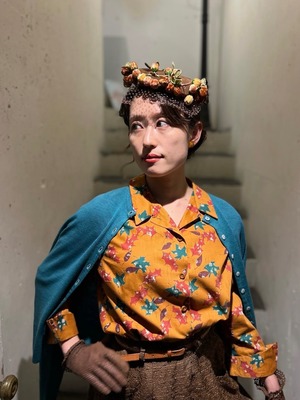 50's Autumn leaves print blouse