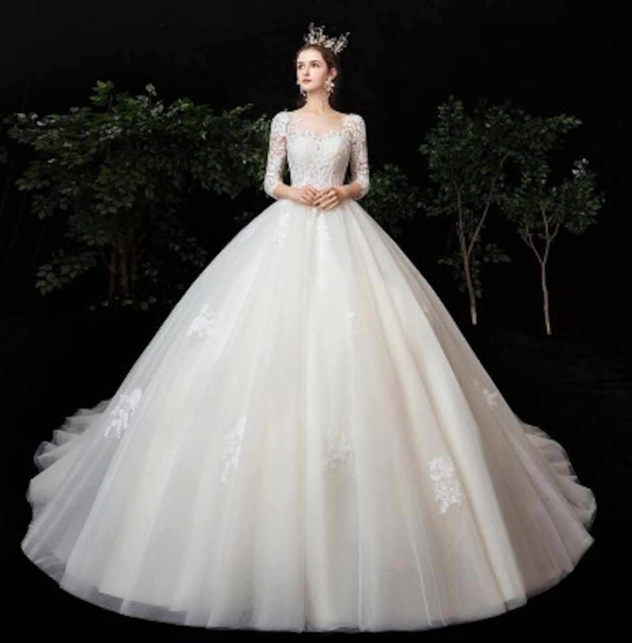 高品質！ ウエディングドレス ロングトレーン 繊細レース エレガント  