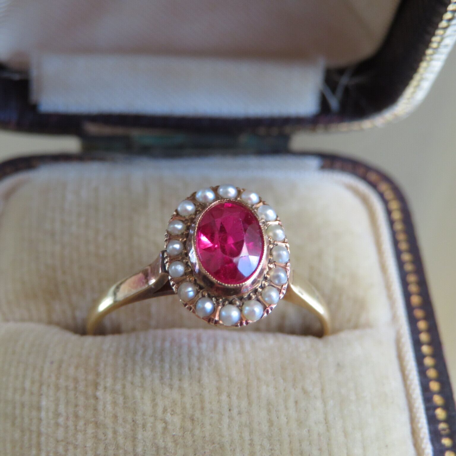 ヴィンテージ　K18 芥子パール取り巻き合成ルビーリング