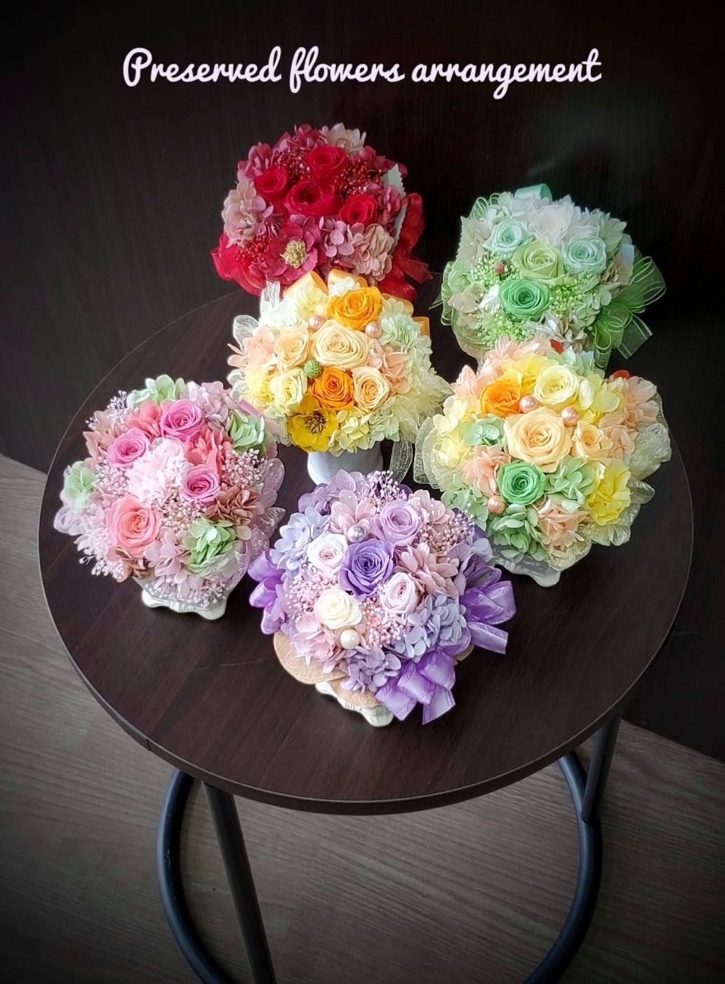 フラワーアレンジメント　エレガント　薔薇　ローズ　ギフト　贈り物 紫とピンクでまとめたエレガントなフラワーアレンジメント