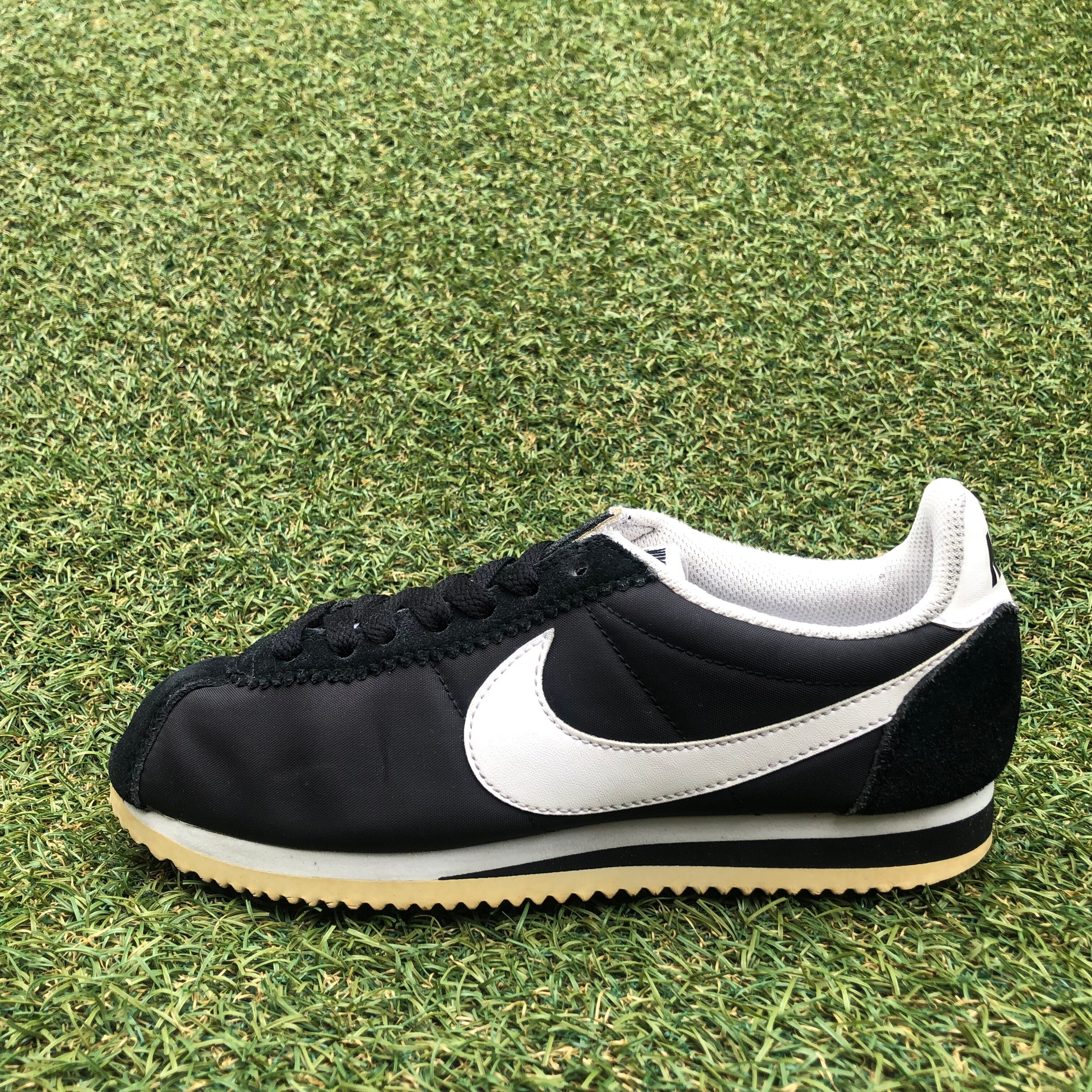 NIKE CLASSIC CORTEZ NYLON ナイキ コルテッツ ベーシック ナイロン HB382