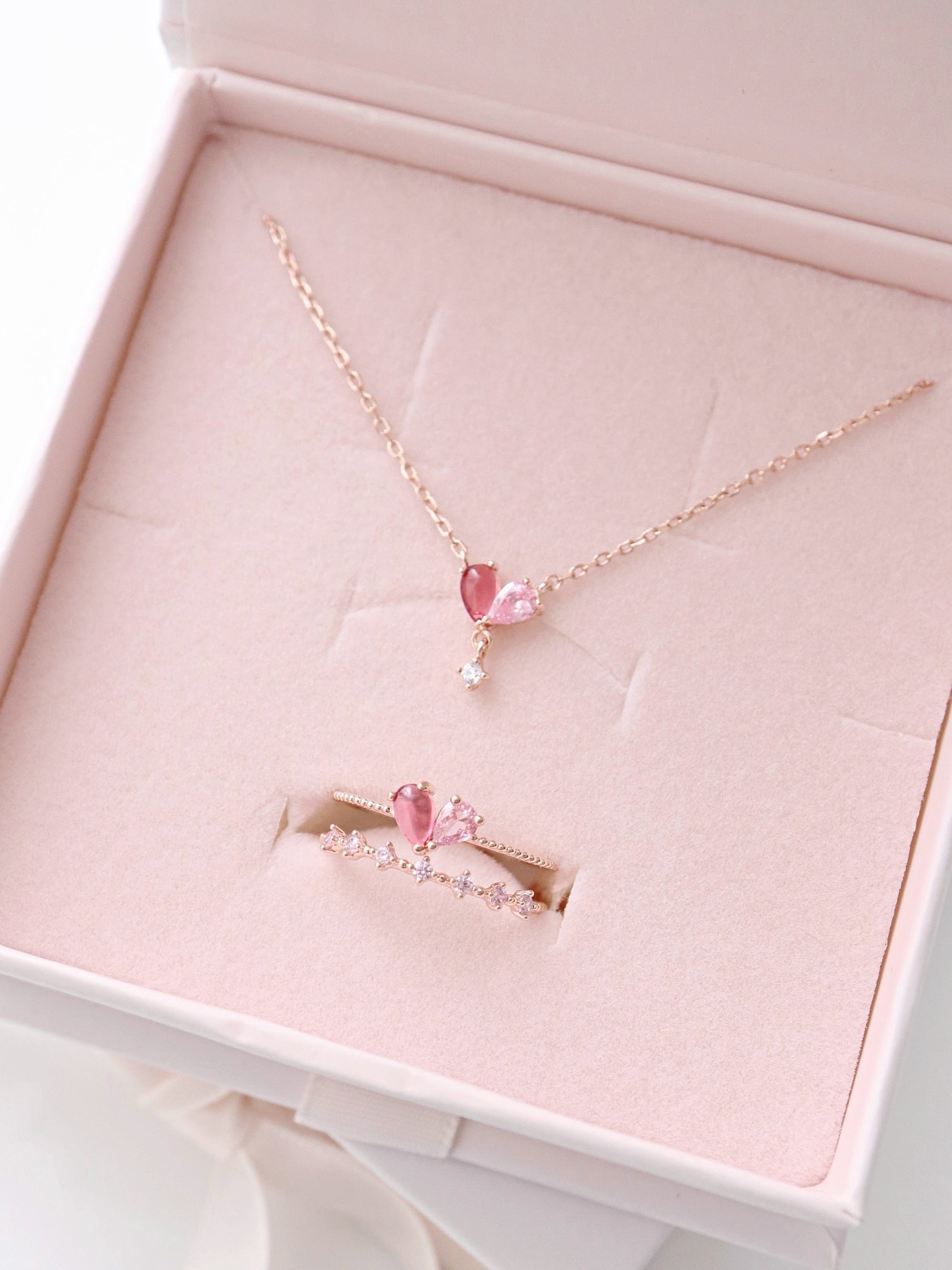 ❤️ららぷ専用商品❤️ WEB限定 silver925 twinカラーネックレス【ピンク／レッド】 | Rarupaputi