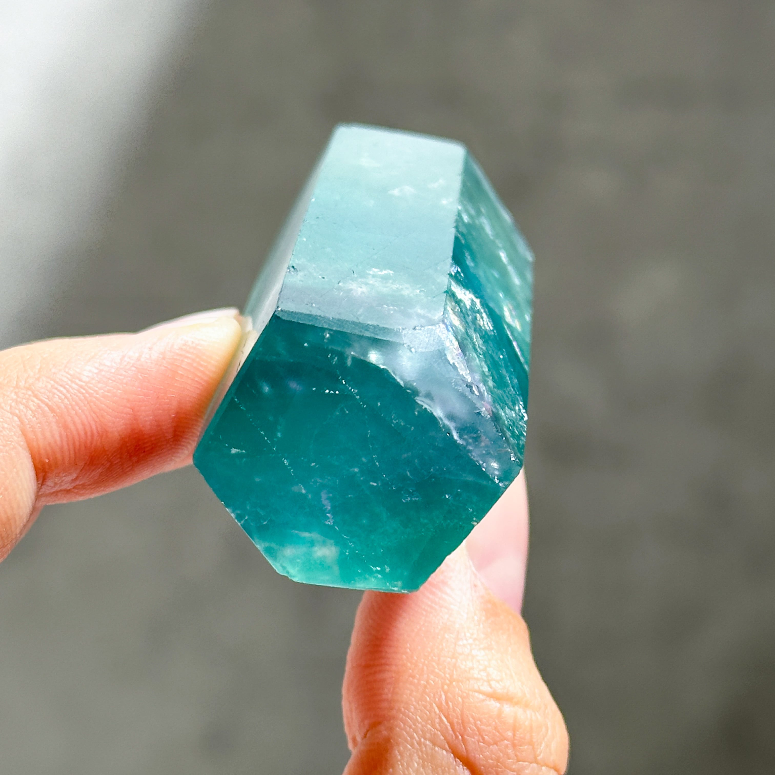 虹◎レインボーフローライト タワー型61◇ Rainbow Fluorite ◇天然石