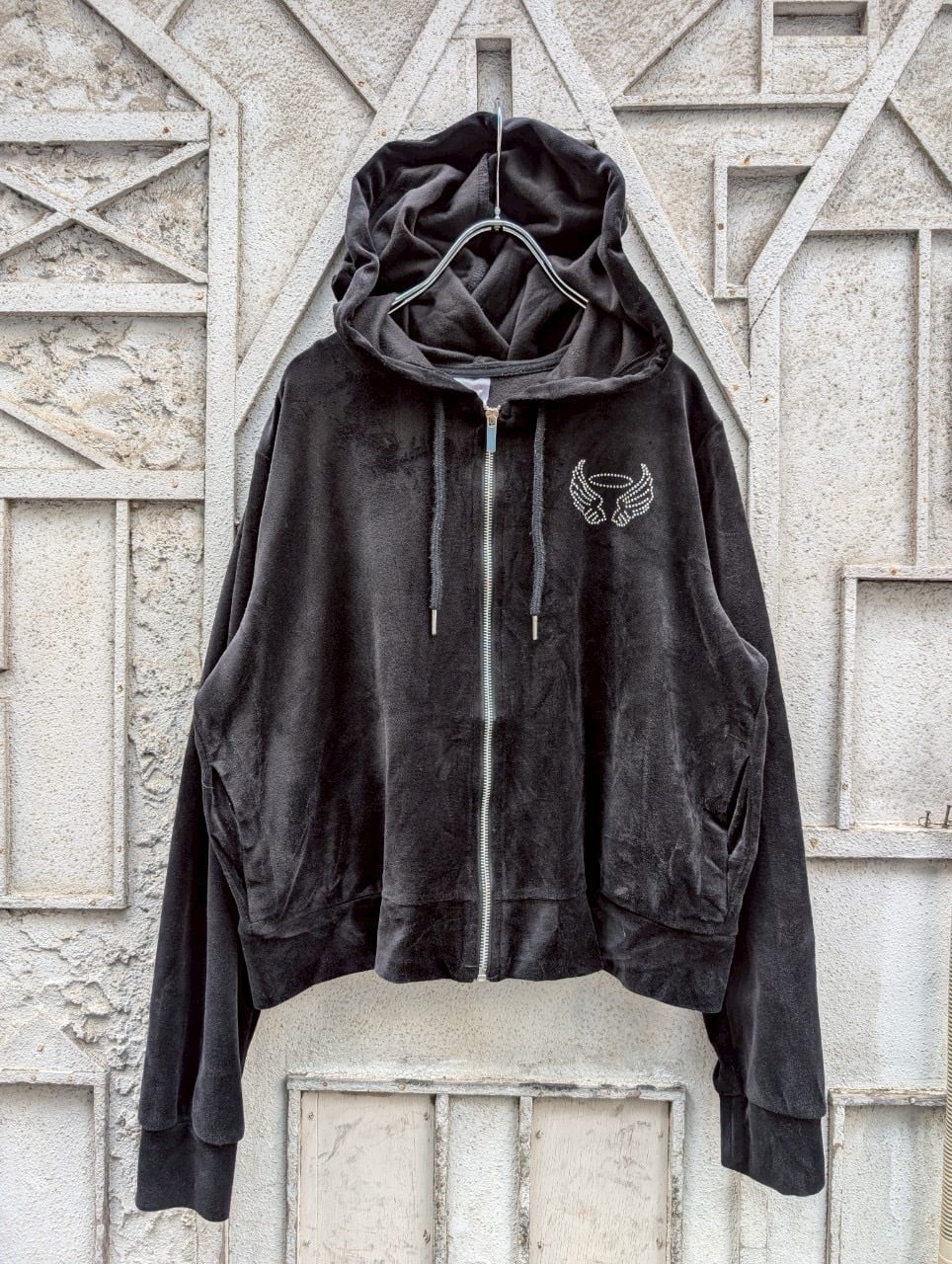 "NO BOUNDARIES" velour zip up hoodie