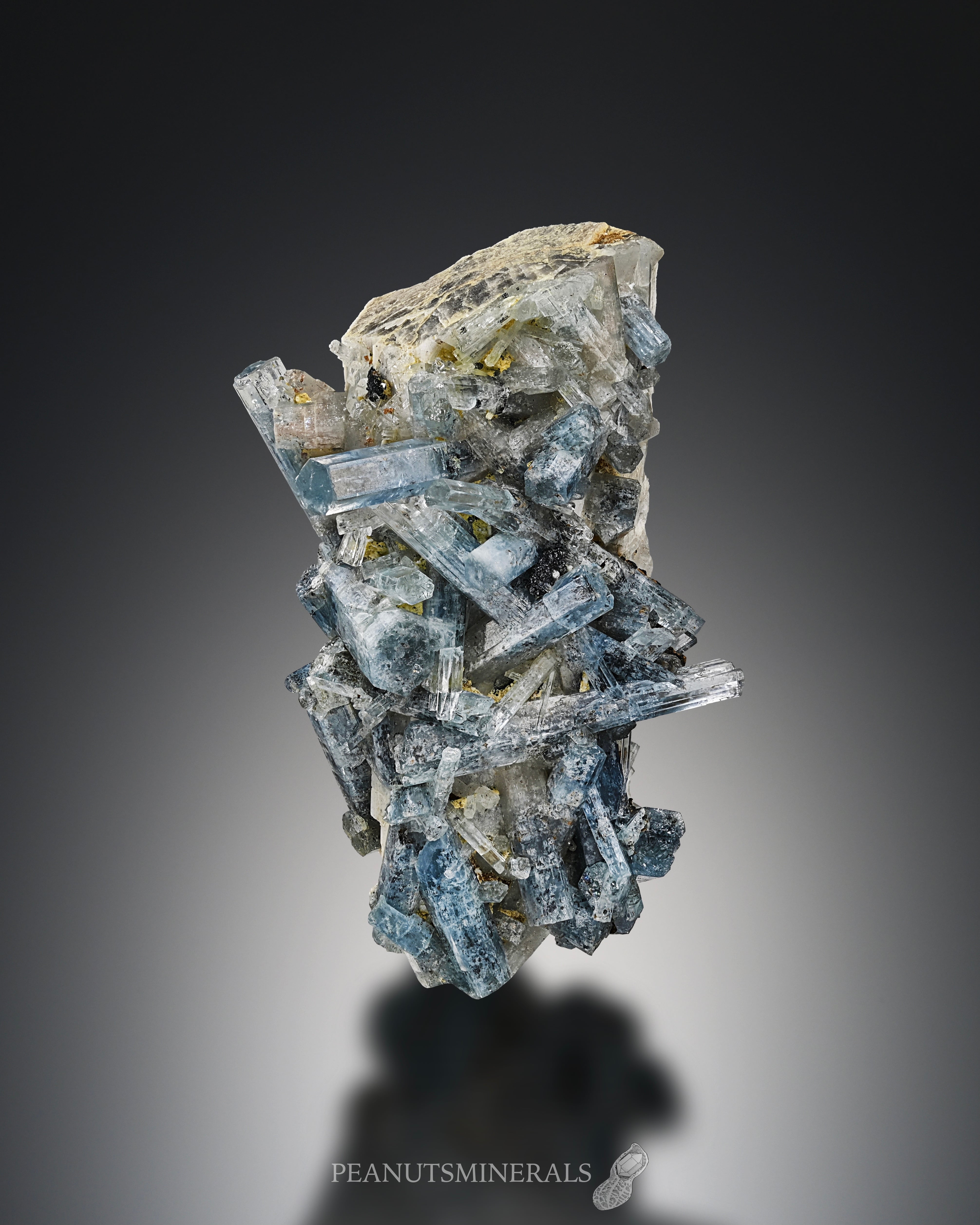アクアマリン（バイカラー）【Aquamarine】ナミビア産 | PEANUTS MINERALS