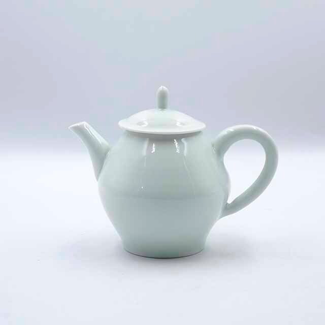 企画展】青白磁茶注【藤井 憲之】 | 器 ギャラリー 香綵