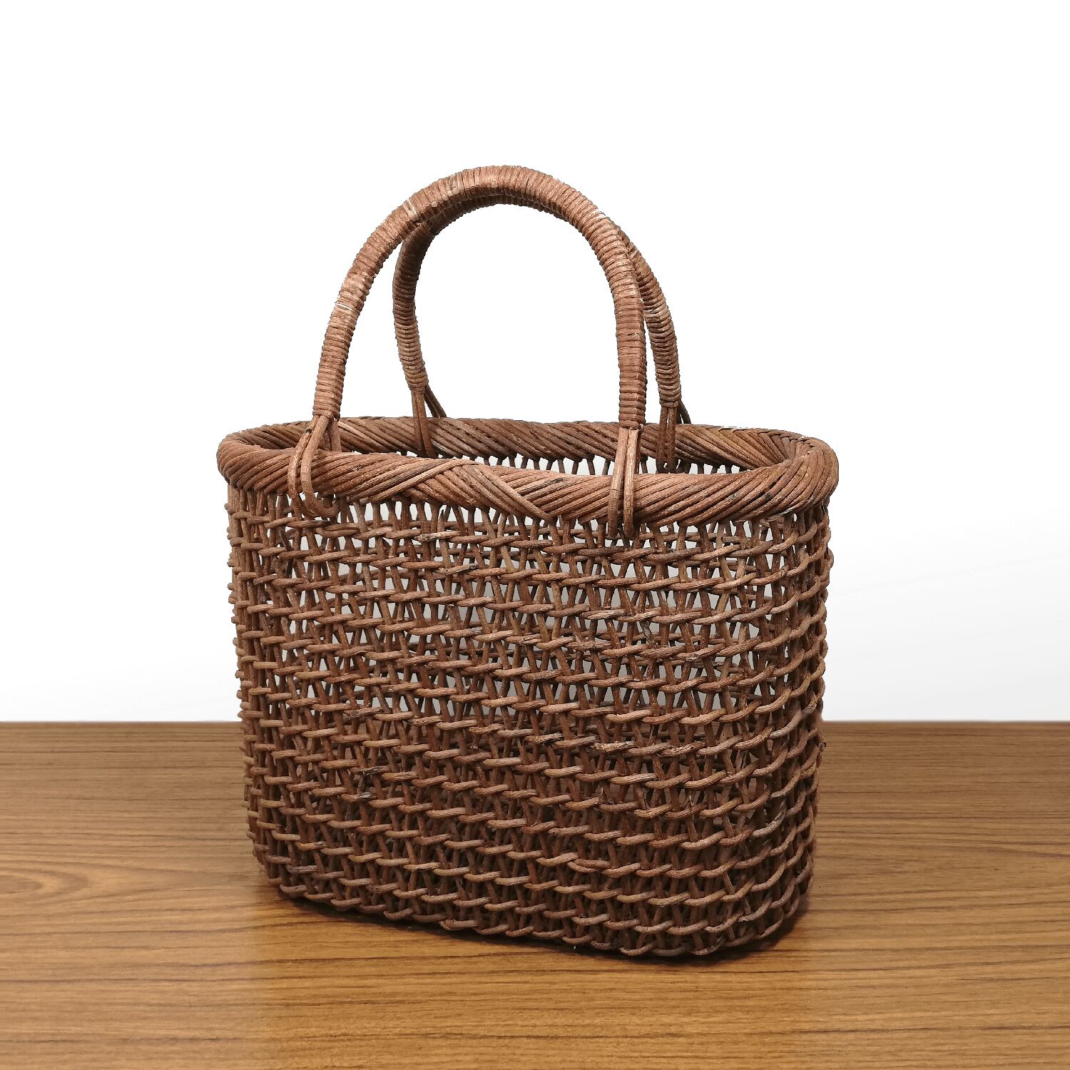 あけびかご　あけび籠バック　こだし編み あけび-かごバッグ｜こだし編み｜小サイズ｜小判底 | あけびの