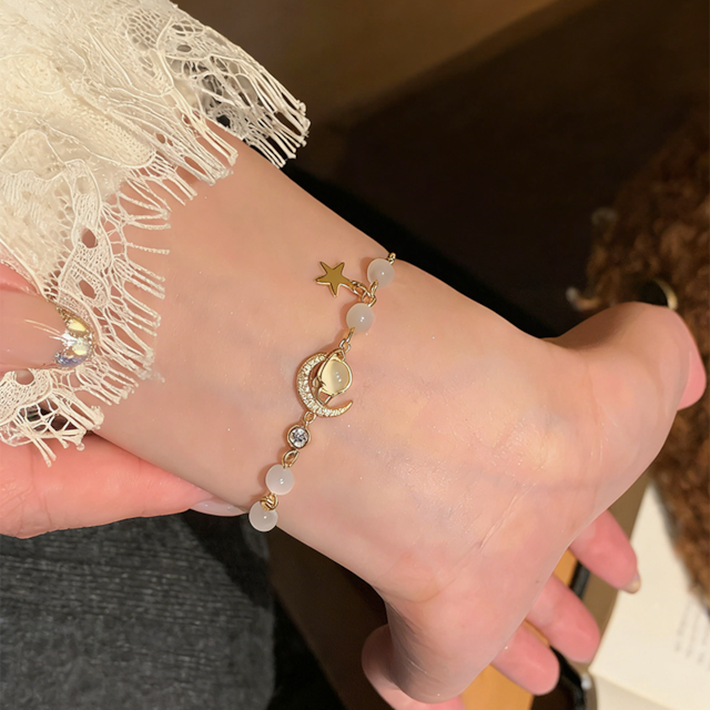 tomr星つきジルコンブレスレット