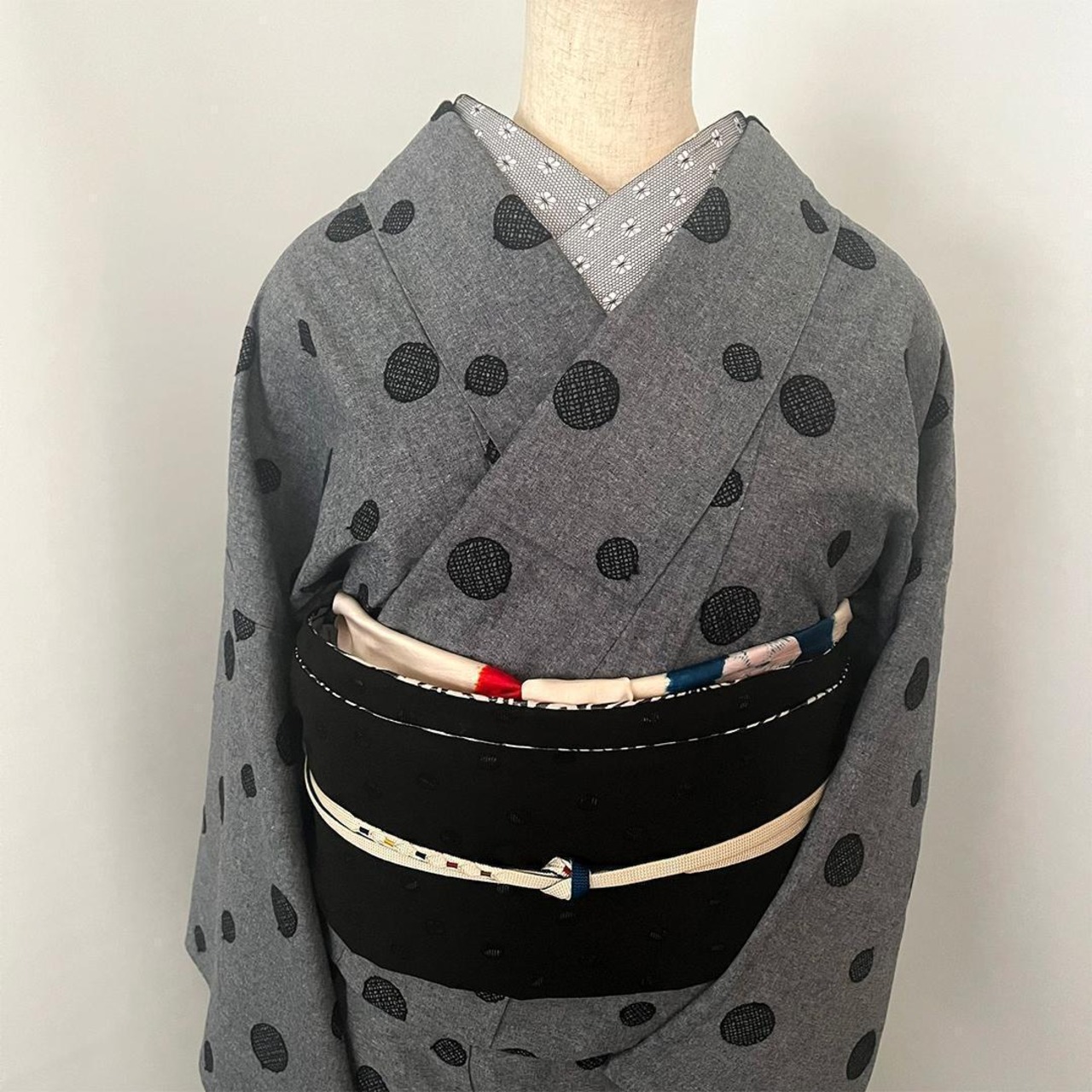 着物 単衣 水玉の刺繍 黒 ダンガリー きもの コットンレース 木綿 