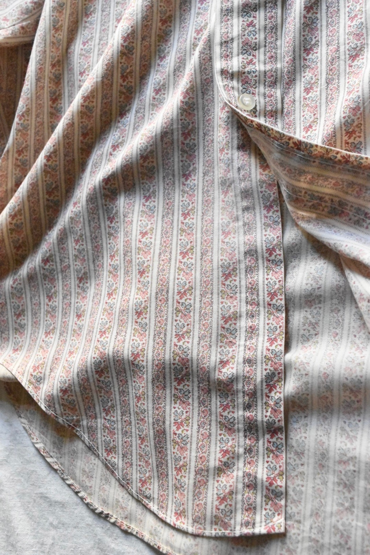 1970s Pale pink stripe shirt