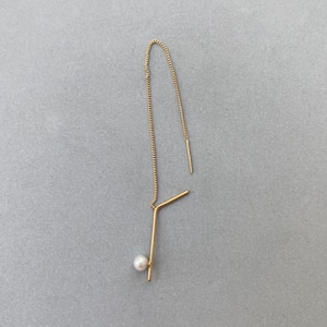 Stick pearl chain pierce gold(曲がり)