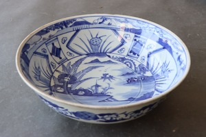 染付 楼閣山水文 鉢/Blue and white covered bowl
