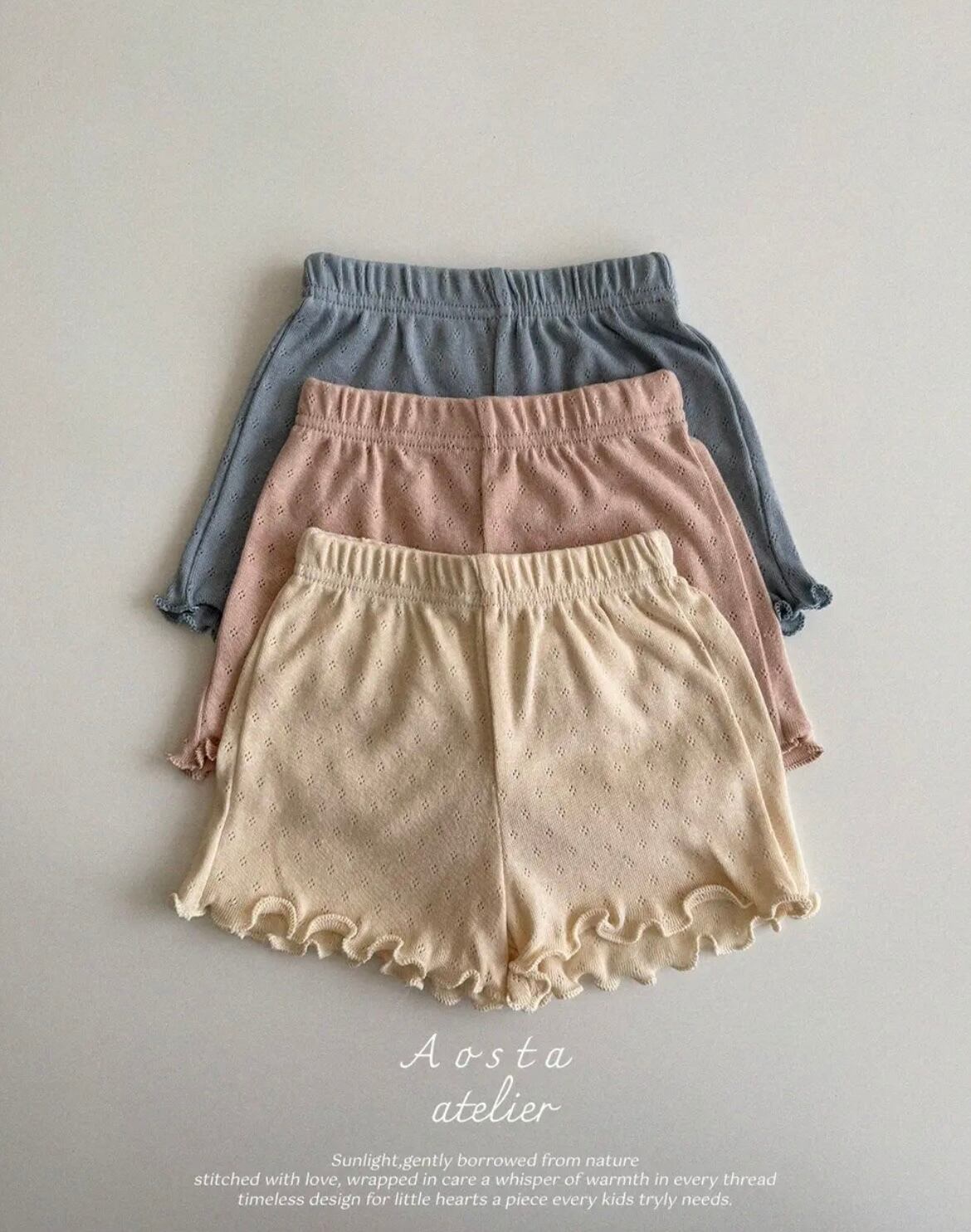 no.100 aosta camellia short pants
