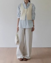 Button Front Cropped Sleeveless Vest   L0032