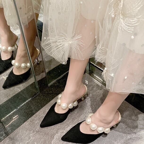 パールストラップ ポインテッドトゥ サンダル ミュール ミュールサンダル ビジュー 8cmヒール ピンヒール スエード ふわふわ パール チュール シフォン かわいい 大人可愛い きれいめ 大人 上品 お洒落 エレガント きちんと感 キュート ガーリー 女っぽ 個性的 春 夏 冠婚葬祭 パールストラップ ポインテッドトゥ サンダル ミュール ミュール
