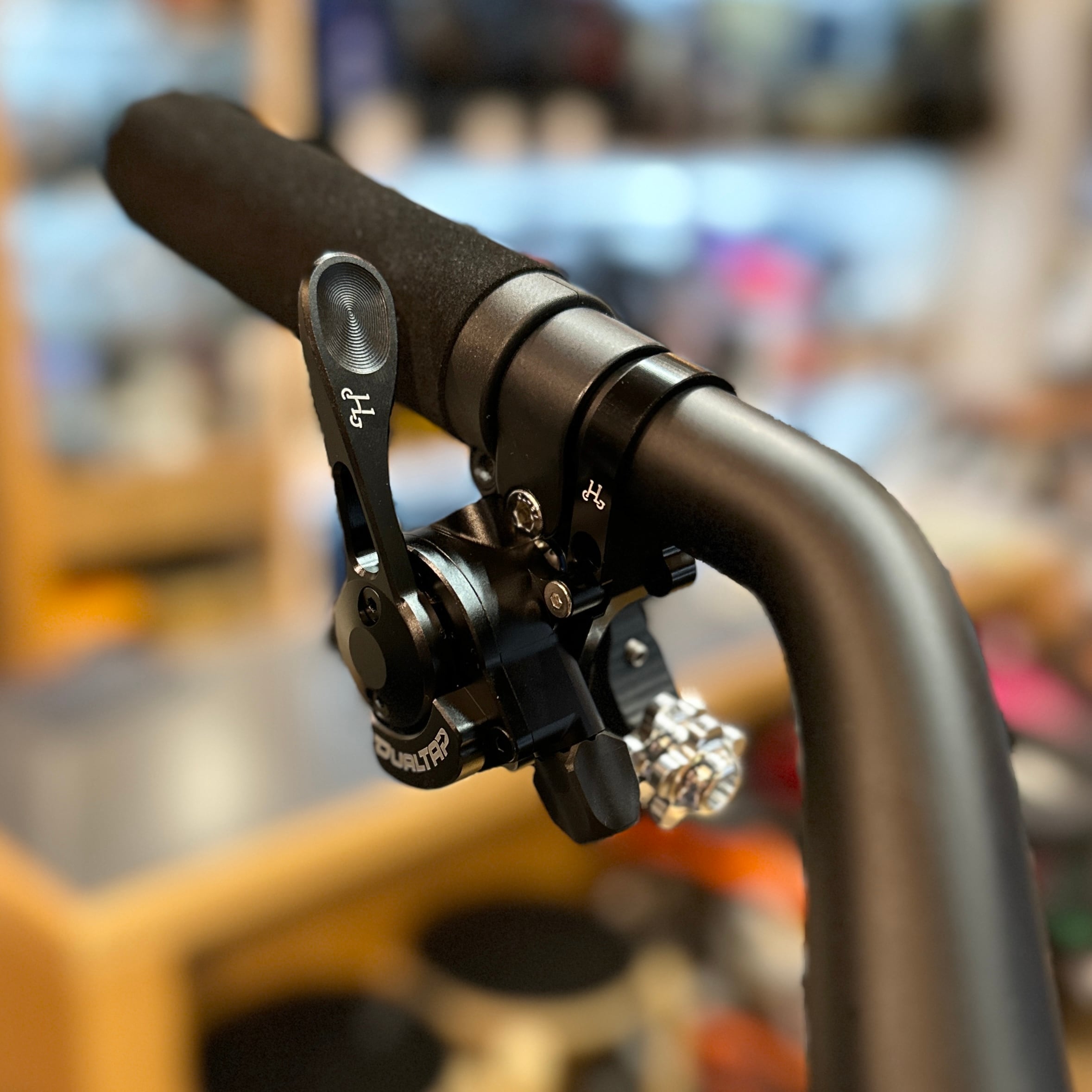 H&H Derailleur & Bell Holder Ver.2 | LORO ONLINE STORE