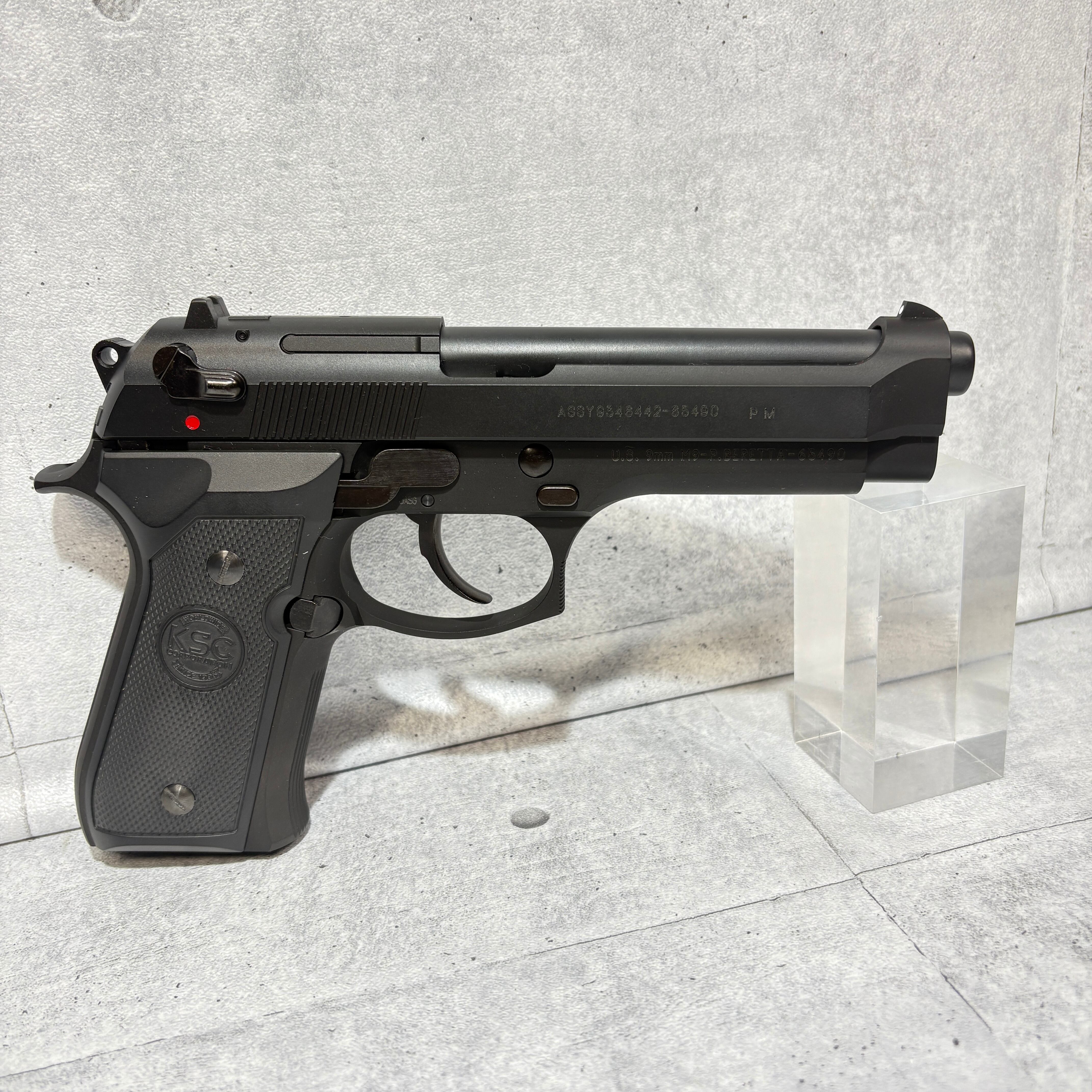 中古美品】 KSC U.S.9mm M9 HW システム7 ヘヴィーウェイト+ベレッタ