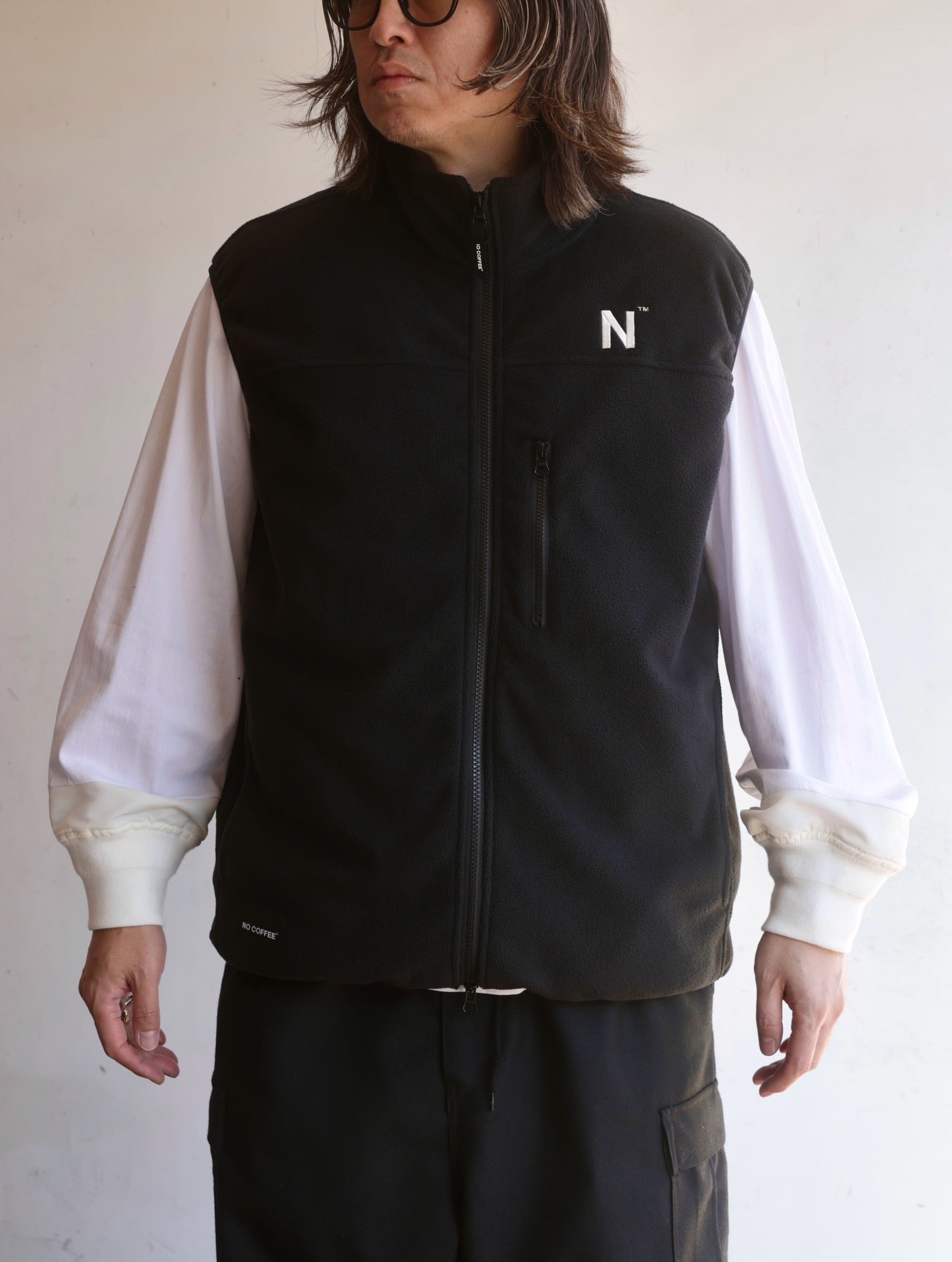 NO COFFEE ”Nロゴ” FLEECE VEST ブラック（新作・新品） NO COFFEE ”Nロゴ” FLEECE VEST | NO COFFEE