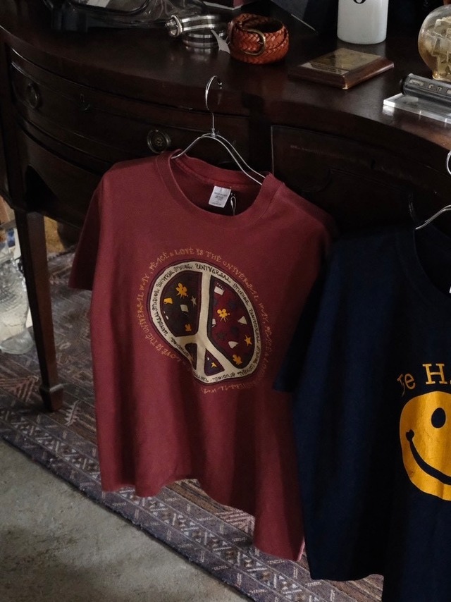 Used PEACE & LOVE Tee