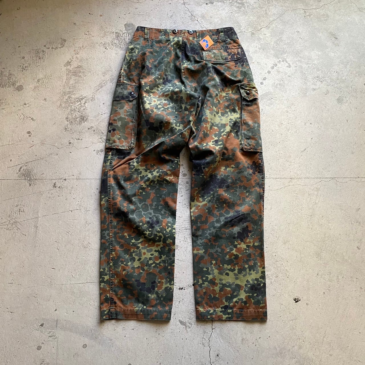 vintage 90s ヴィンテージ　ドイツ軍　military ミリタリー　迷彩　カモフラージュ　カーゴパンツ　軍パン　 | magazines  webshop powered by BASE