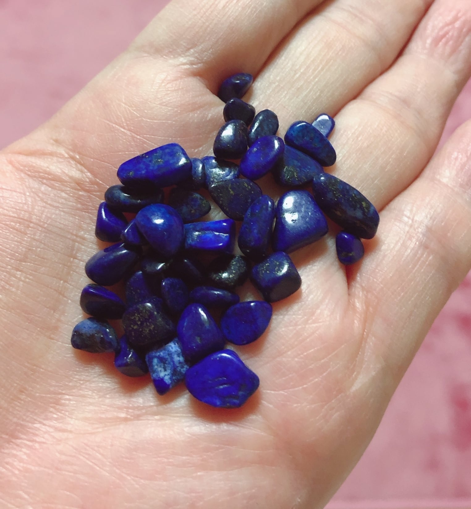 300★特選一石★限定数量♢『聖なる石』【艶々極上ラピスラズリさざれ】❤️ 300☆特選一石☆限定数量♢『聖なる石』【艶々極上ラピスラズリ