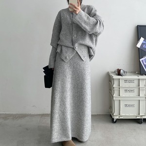Round‑neck knit long‑sleeve cardigan (SN301)