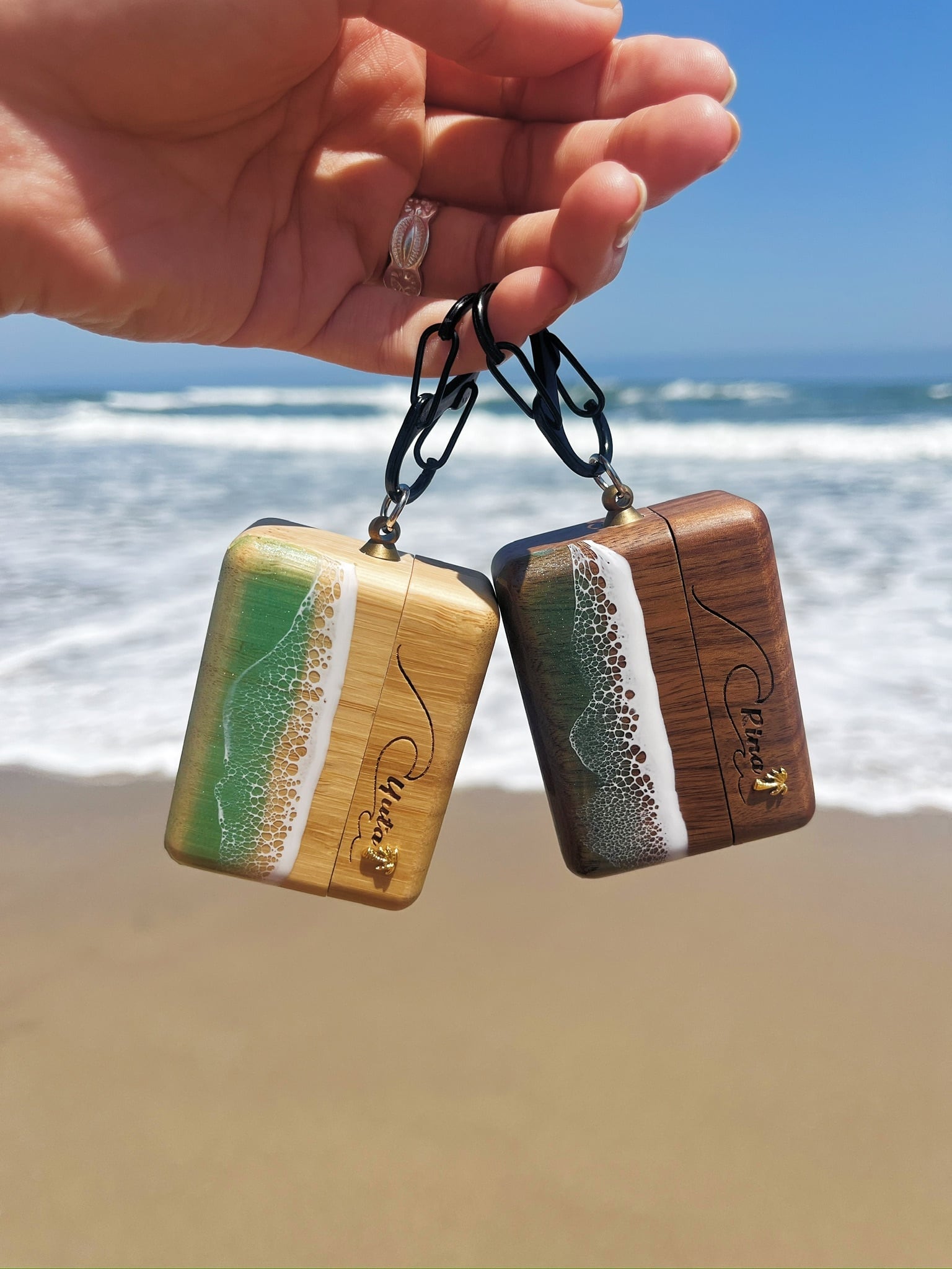 AirPods Pro,第3世代 wood case/wavy(wood×resin) | ALOHA GLASS